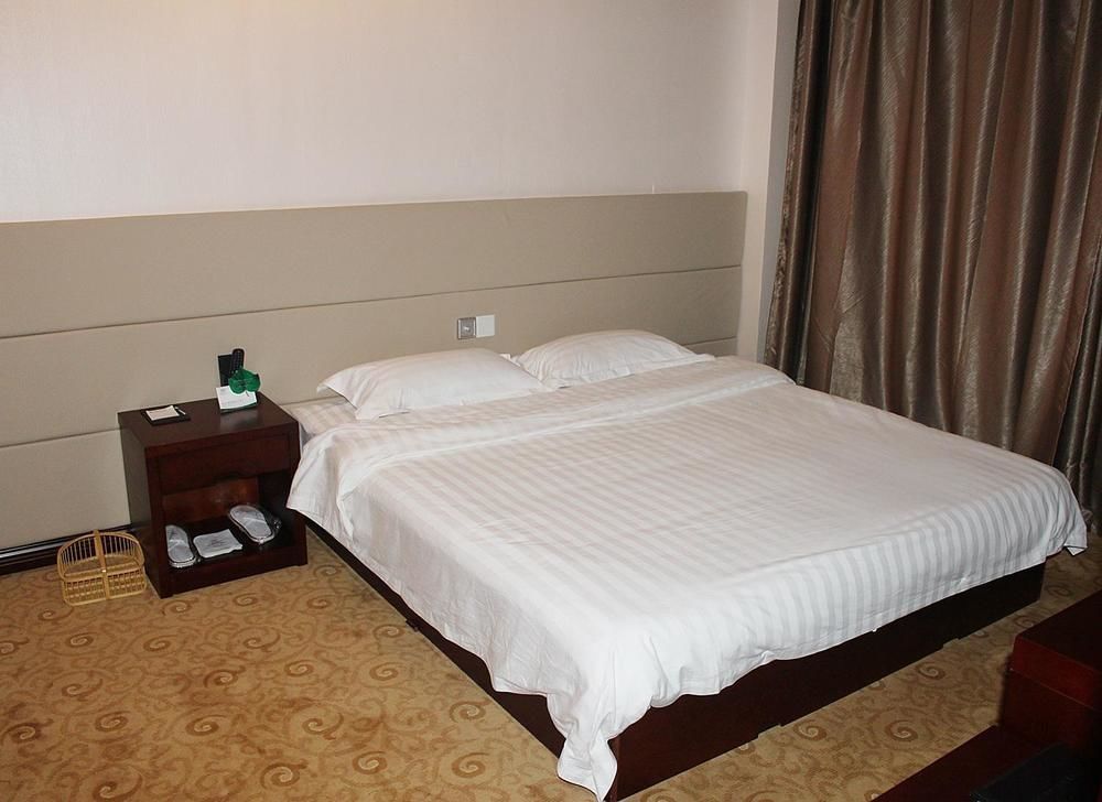 China Rushan Champs Elysees Hotel Shandong Экстерьер фото